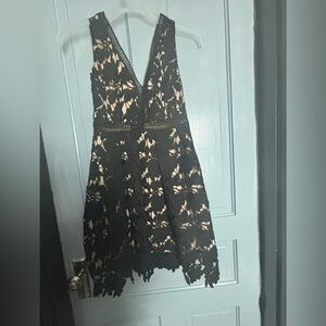 Black lace sleeveless semi-formal cocktail dress size M